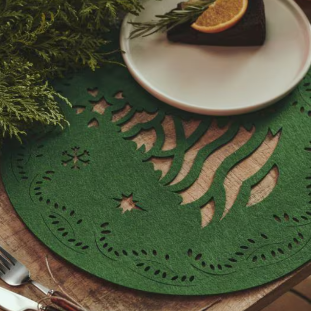 2-Pcs Round Place Mat Christmas Tree Design