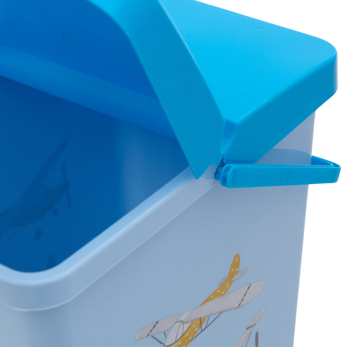 Plastic Storage Container with Lid and Carrying Handle