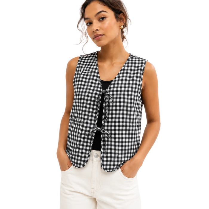 New Look - Sleeveless Jacket (Medium)
