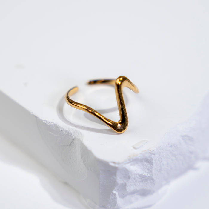 GOOD VIBES by SUM - Wave Curve Ring