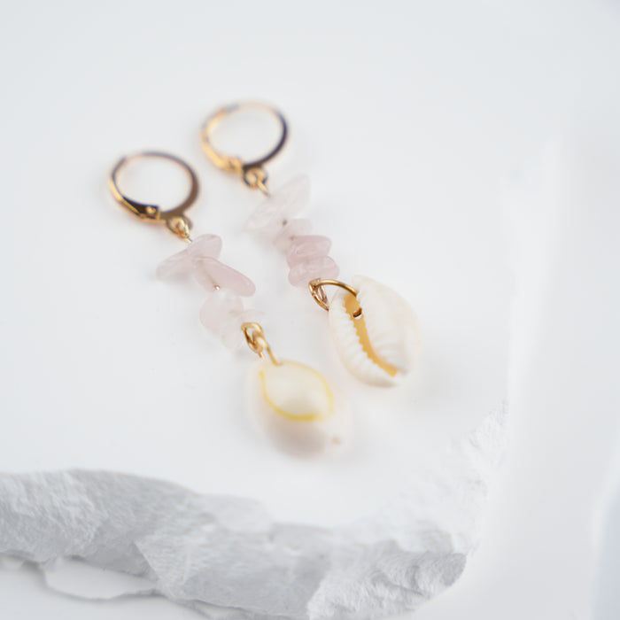 GOOD VIBES by SUM - Dangle Shell Earrings