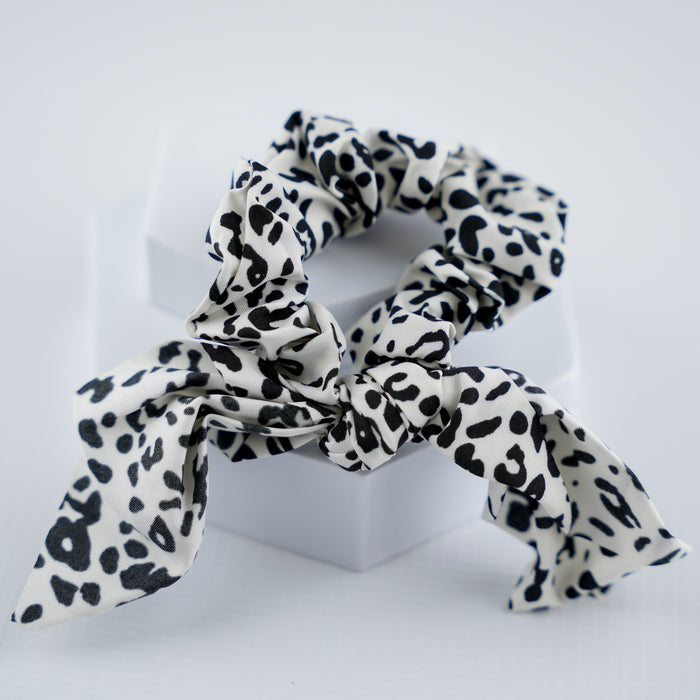 GOOD VIBES by SUM - Leopard Bow Scrunchie