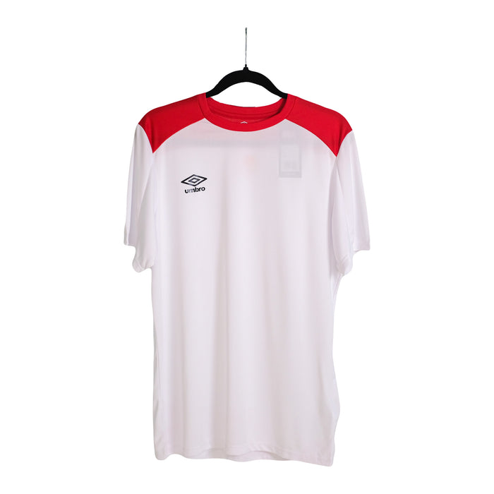 Umbro - River Jersey

Fast drying 
100% Polyester
Umbro - River Jersey