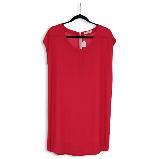 Alana Bree - Classic Shift Dress - Raspberry PinkAlana Bree's Classic Shift Dress is made from 100% rayon crepe, which is durable, easy to care for and breathable - so it’s really comfortable to wear in hot climateAlana Bree - Classic Shift Dress - Raspberry Pink